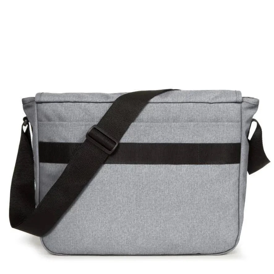 Delegate + Eastpak – Image 9